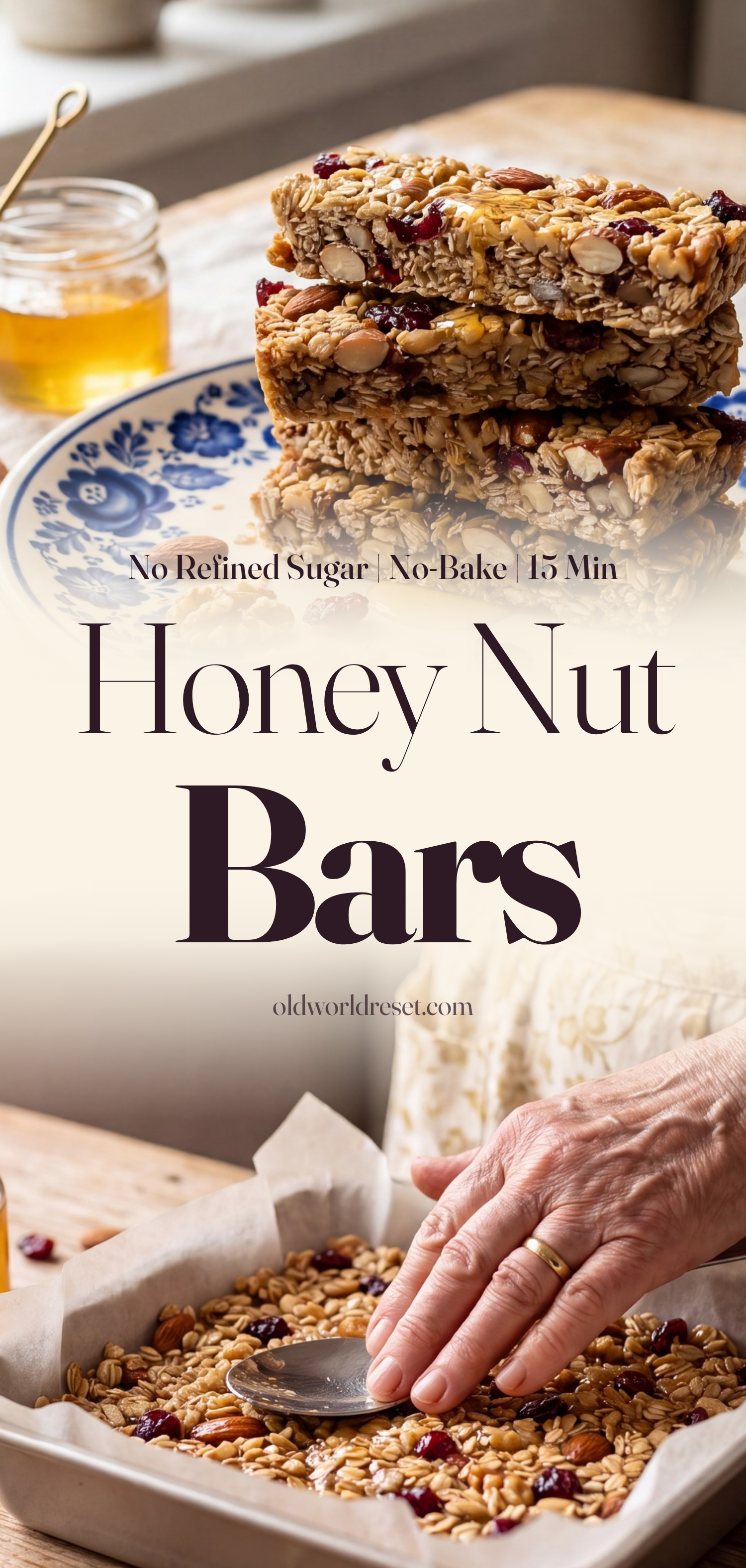 Honey Nut Granola Bars - pin this recipe