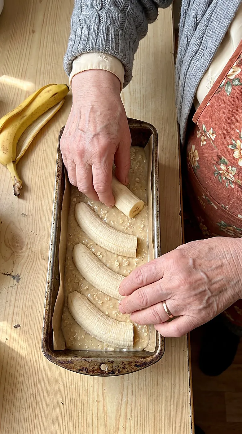 Flourless Cinnamon Swirl Banana Bread - photo 4